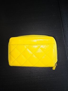 0052-Yellow Zip-Around Wallet with Star Lining